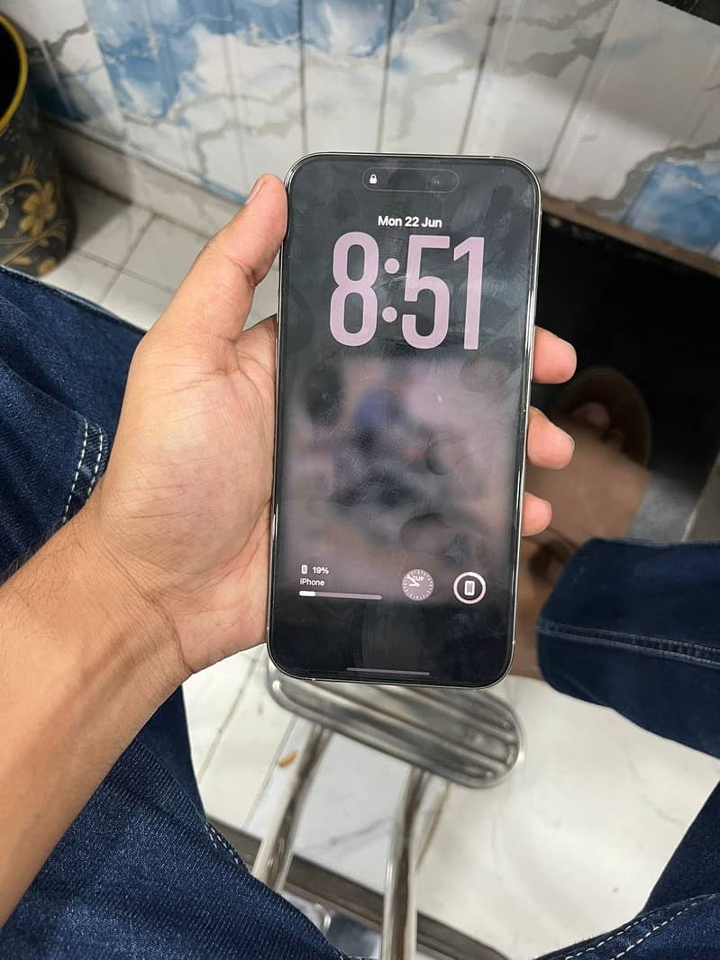 Apple iPhone 15 Pro 1