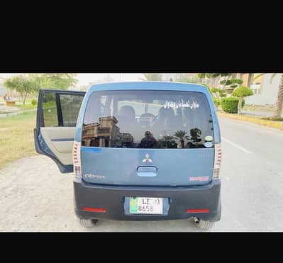 Mitsubishi Ek Wagon 2013