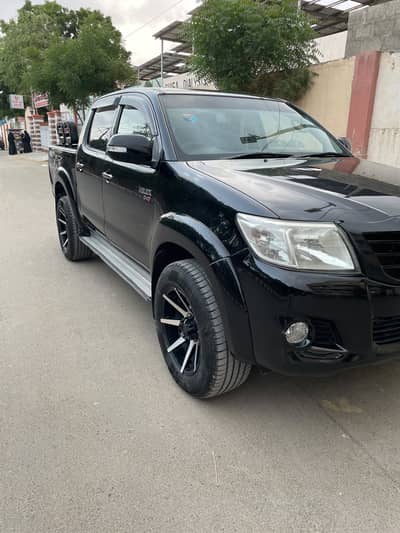 Toyota Hilux Vigo 2012