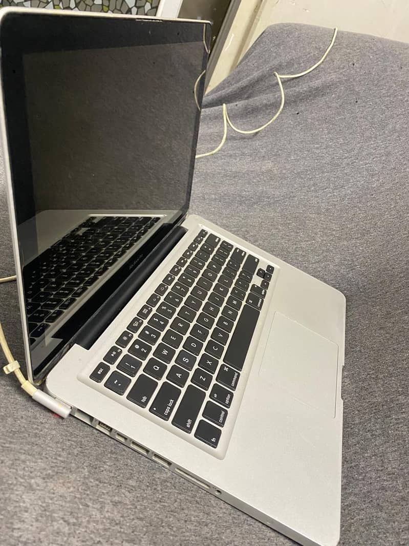 Macbook pro 1