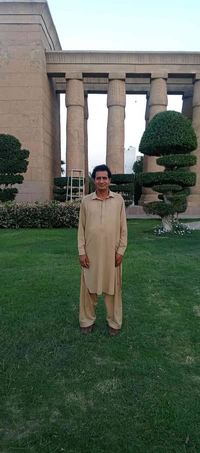 Safdar Awan