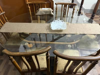 6 seater dinning table for sale at low prize