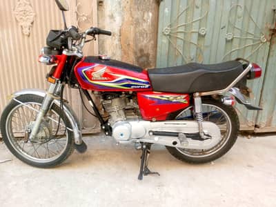 HONDA CG 125 2017-18 model all dacomnt