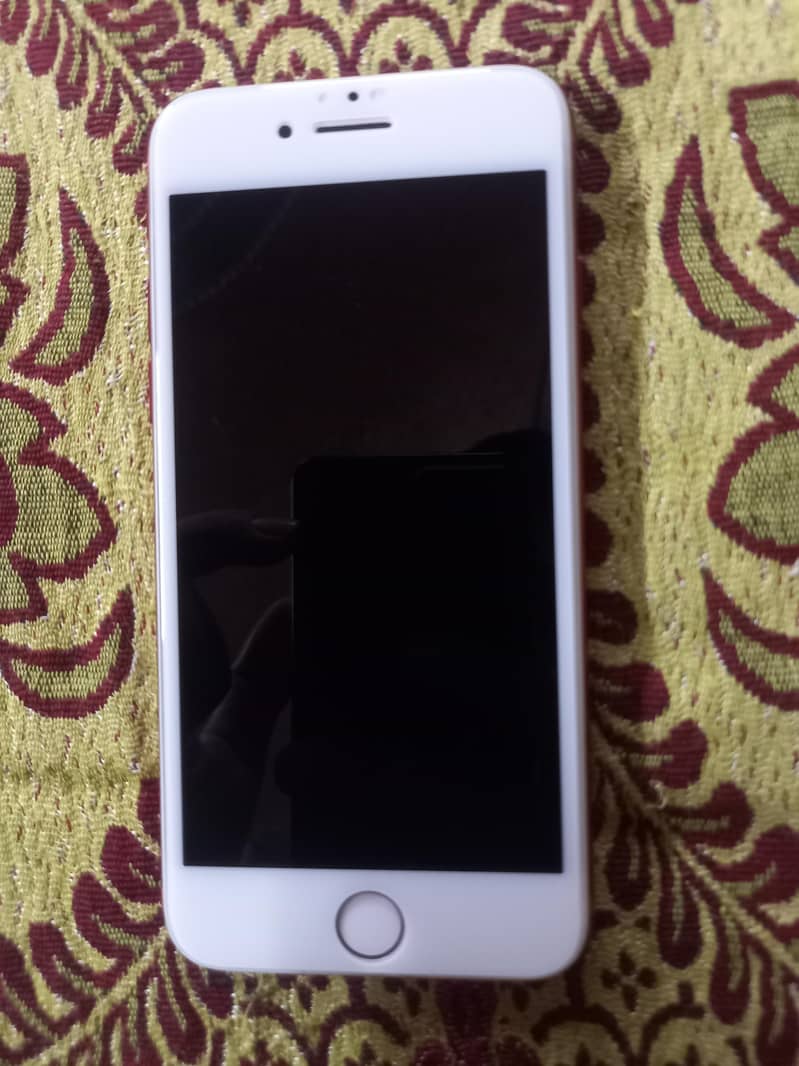 Apple iPhone 7 1
