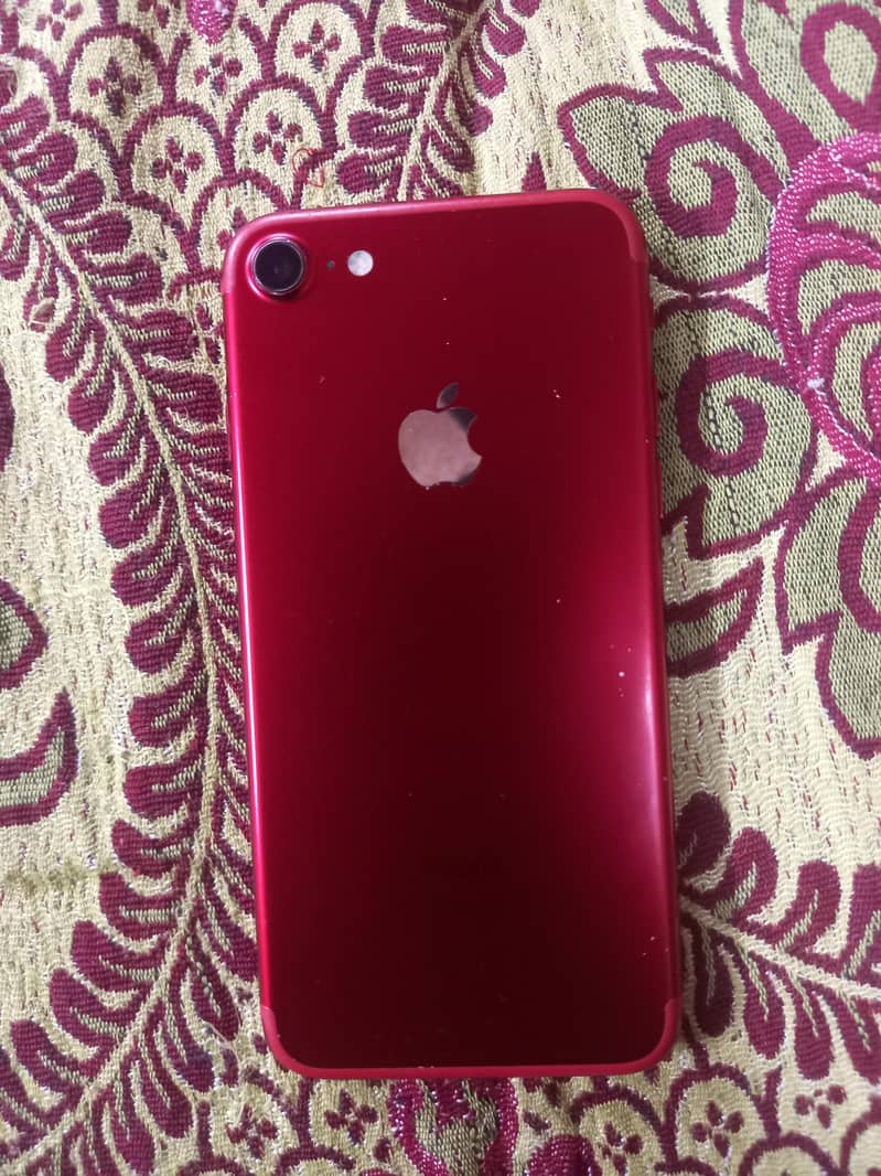 Apple iPhone 7 2