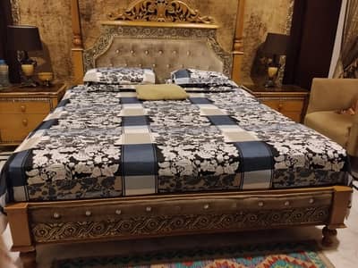 bed set with dressing table