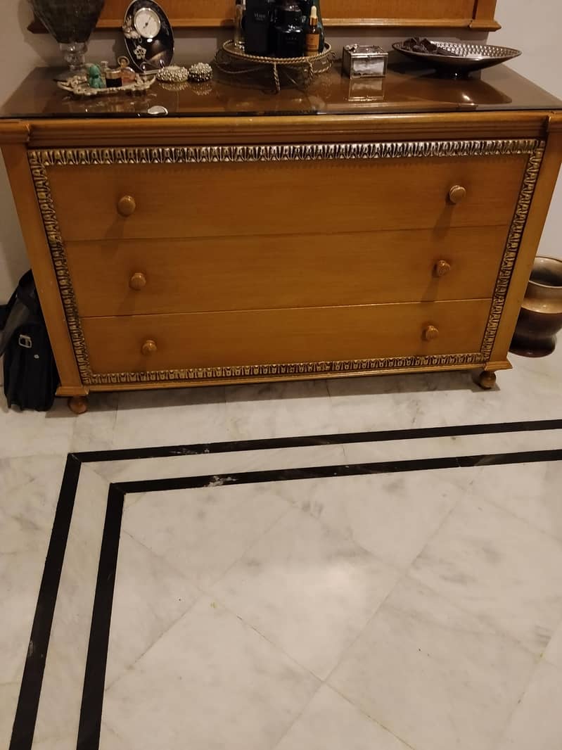 bed set with dressing table 5