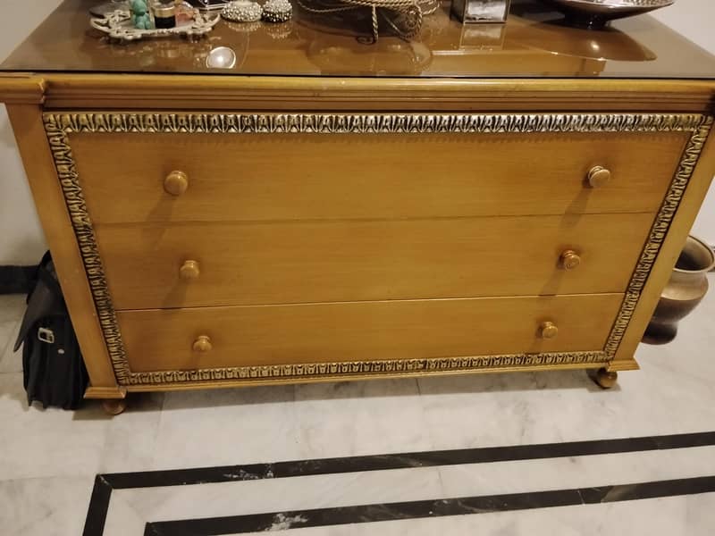 bed set with dressing table 6