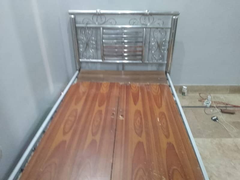 Single bed & Sofa set 3 per 1