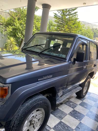 Toyota Land Cruiser 1985