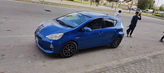 Toyota Aqua 2013