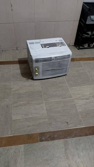0.75 Ton Window AC with supply for sale