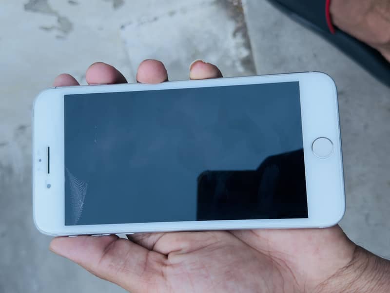 Apple iPhone 8 Plus 10