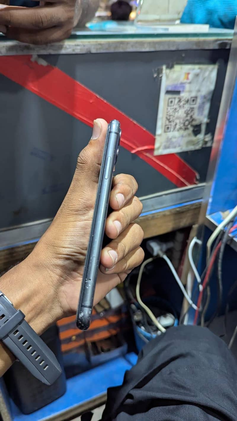 Apple iPhone 11 1