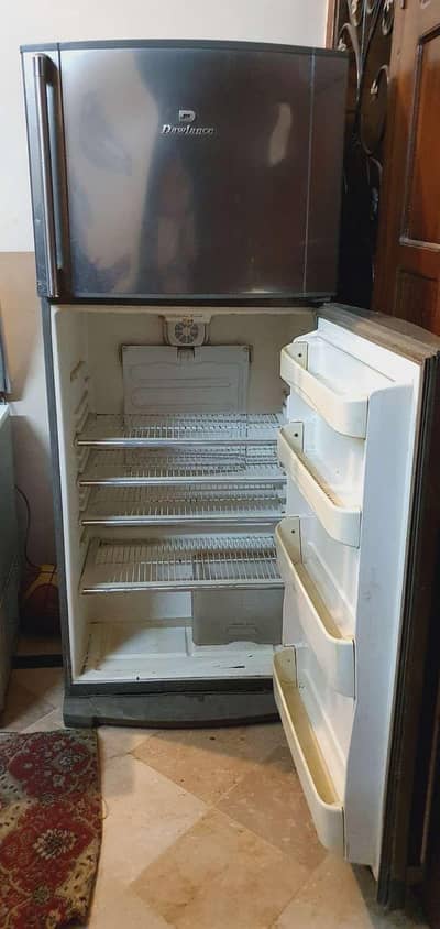 Dawlance fridge for sale
