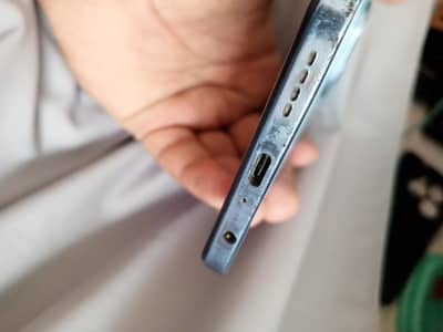 Infinix Hot 40