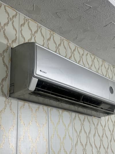 Gree AC 1.5 ton - model GS-18CZ8S/I