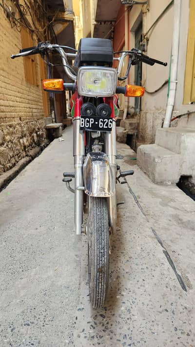 united 70cc 10/10 ek rupy km ni
