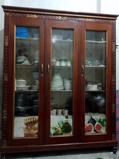 Wooden shocase