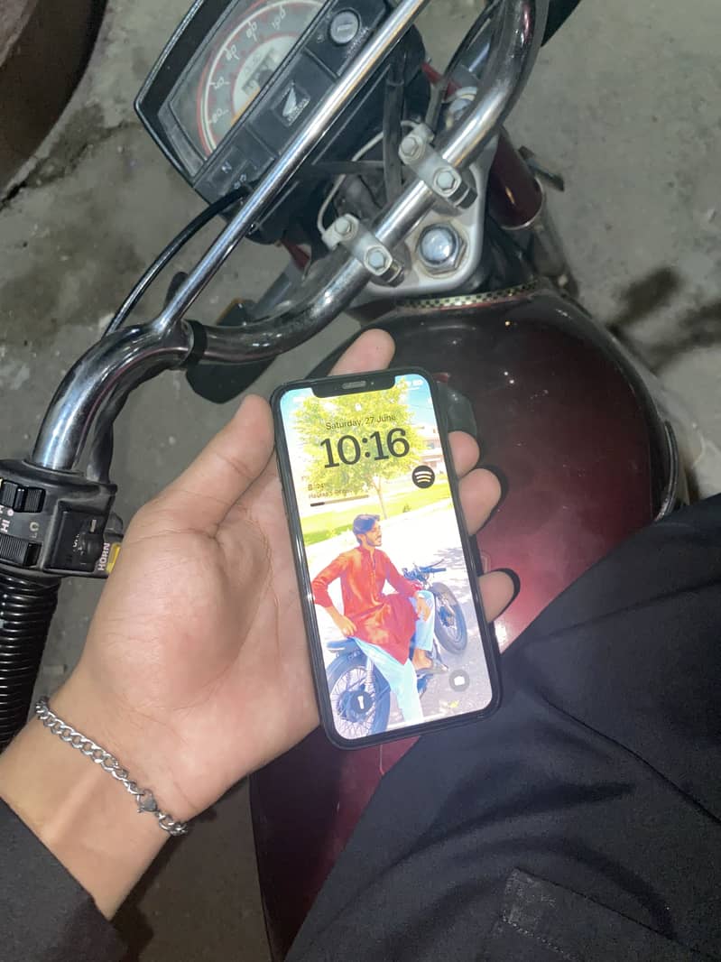 Apple iPhone X 1