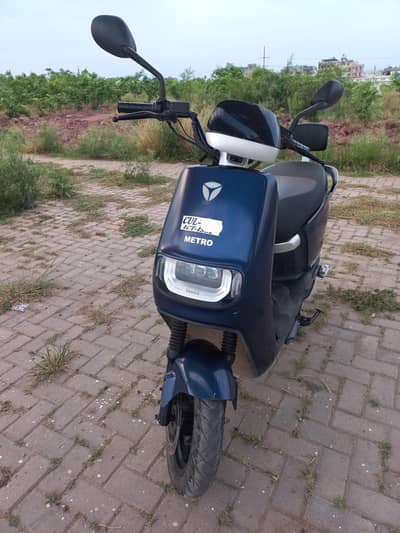 Metro Yadea e8s Pro (Lithium Battery)