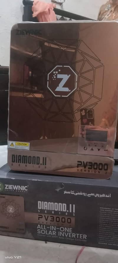 Zewnic Diamond 2 Hybrid inverter