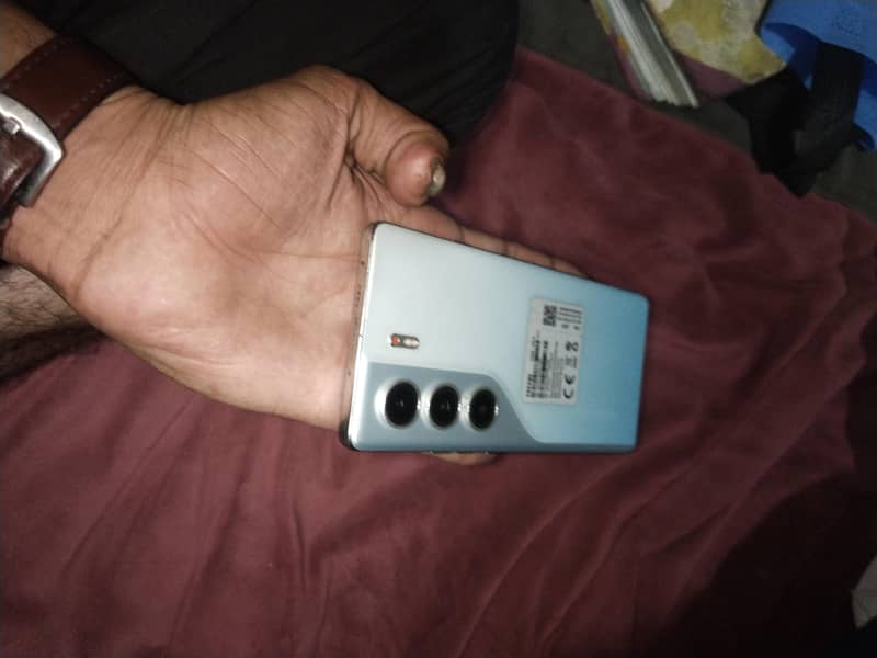 Tecno CAMON 40 Pro 1