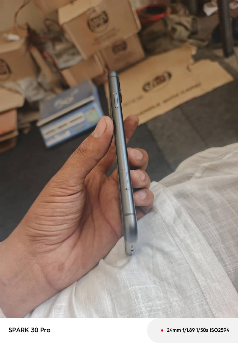 iphone 11 3