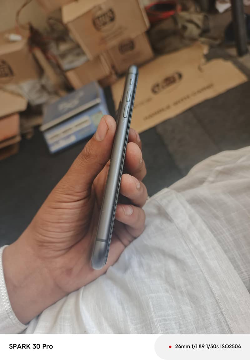 iphone 11 4