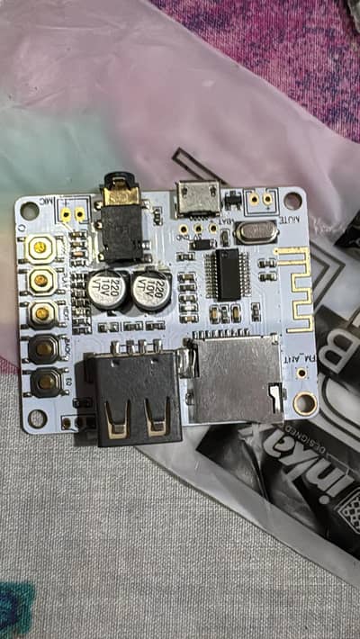 Bluetooth audio receiver and MP3 decoder board