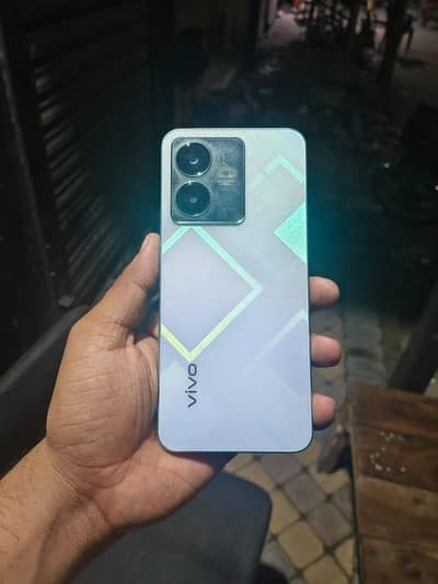 Vivo Y22