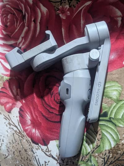 Smooth Q-3 Gimbal for Mobiles
