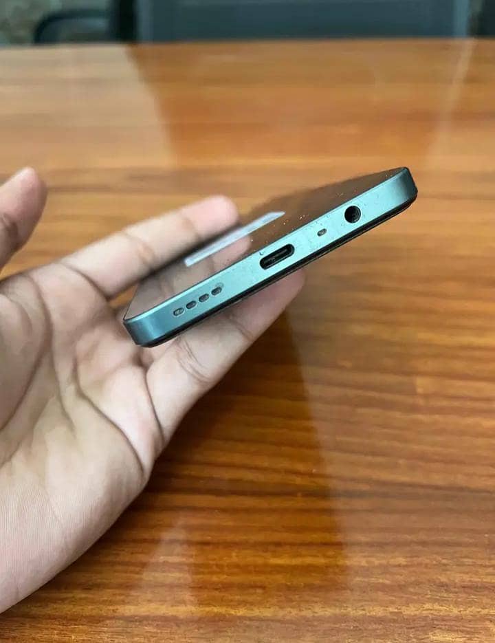 Realme C61 4
