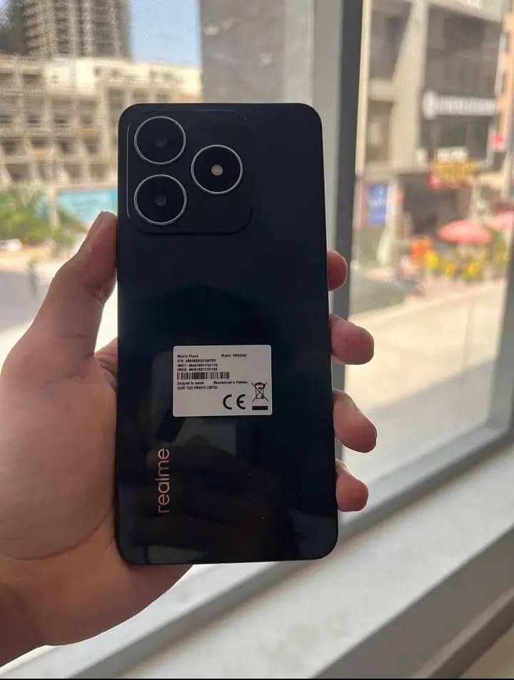 Realme C61 5