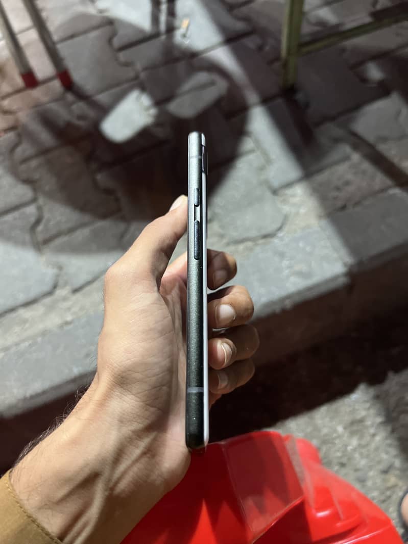 Google Pixel 6a 4