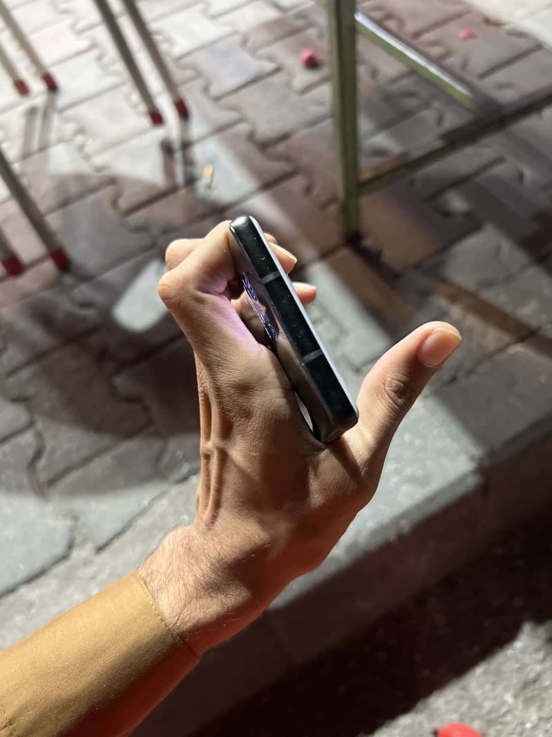Google Pixel 6a 5