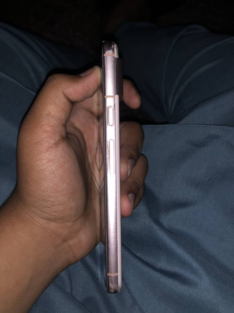 Google Pixel 8 1