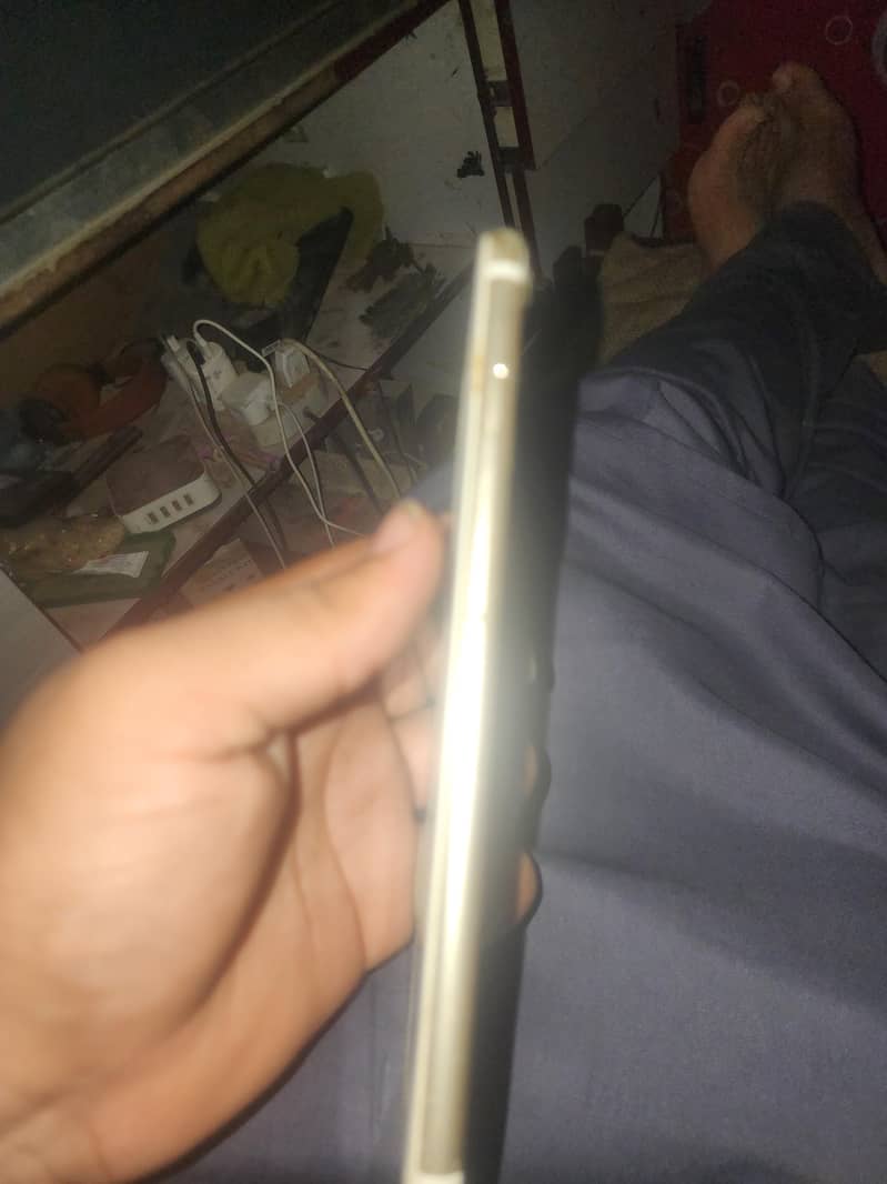 Apple iPhone 7 Plus 1
