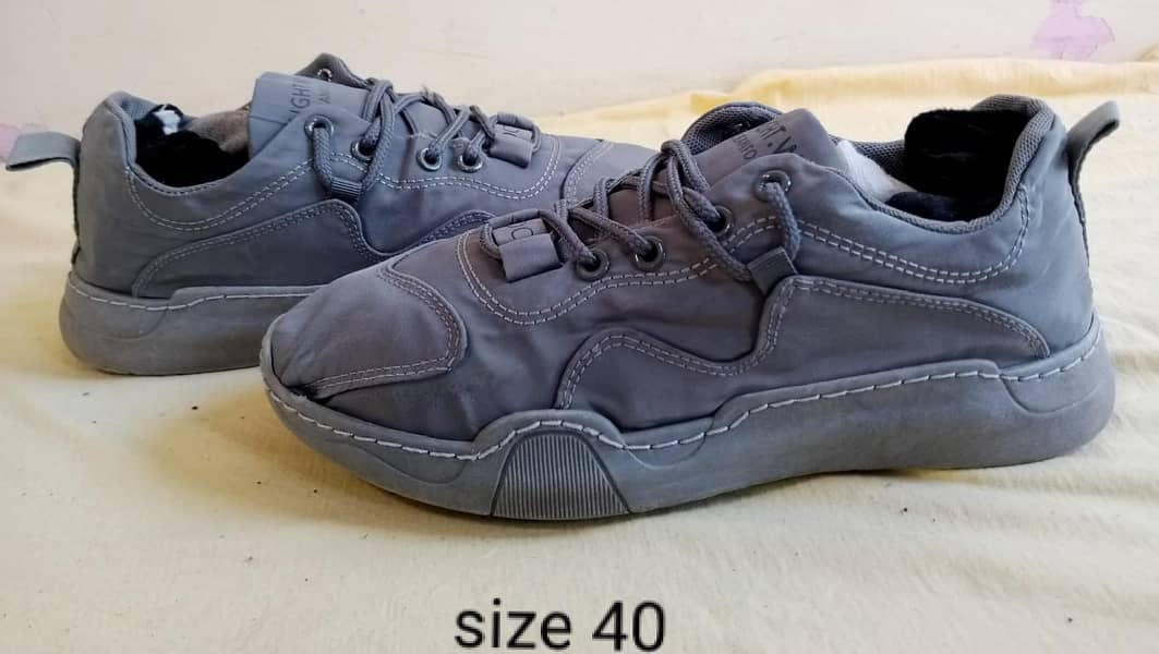 shoes 16