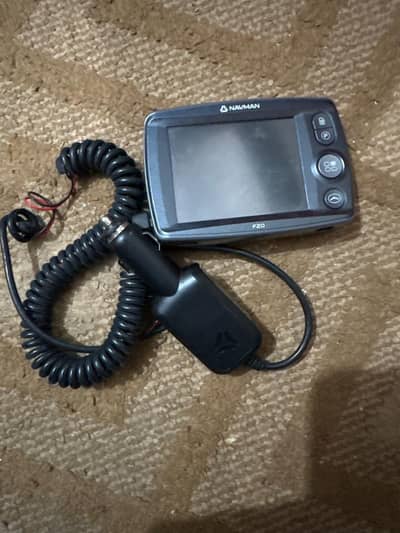 Navman F20 portable GPS navigation system from around 2006