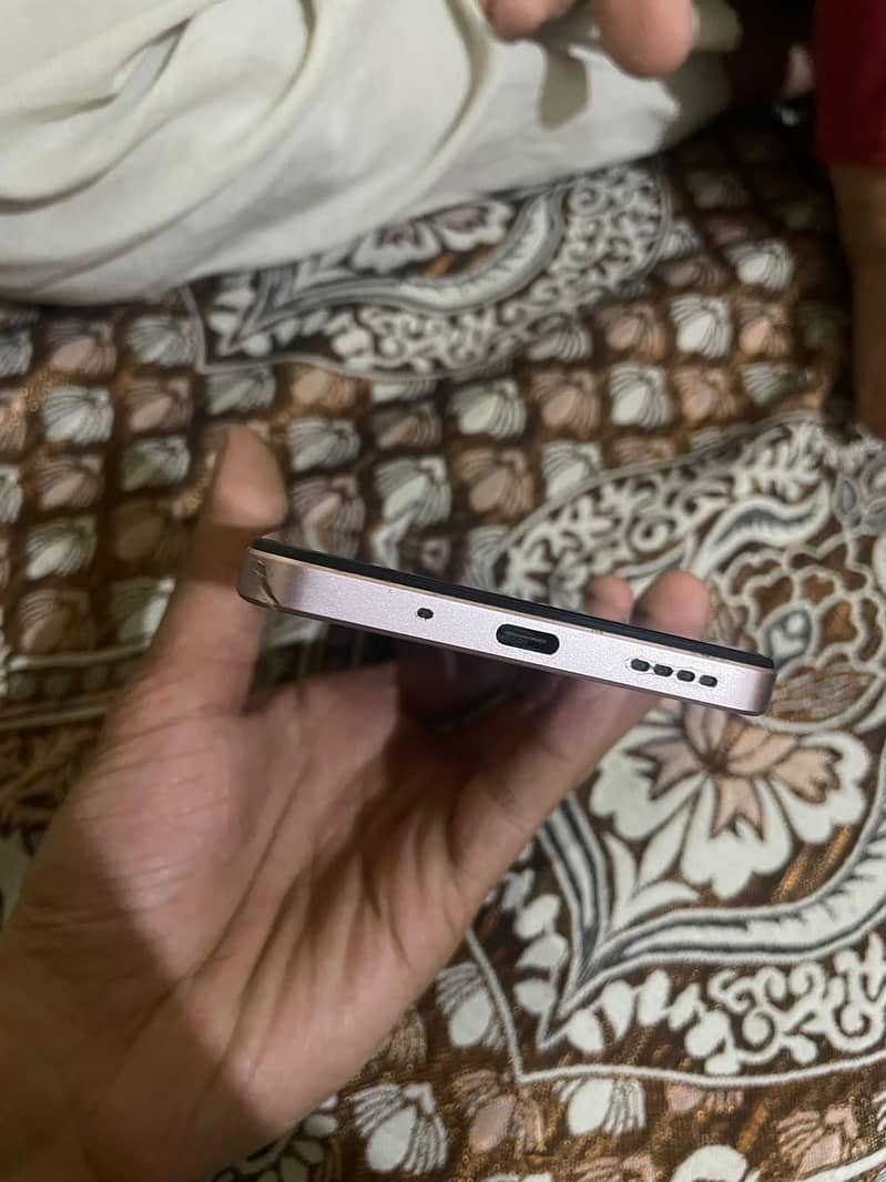 Realme C75x 3