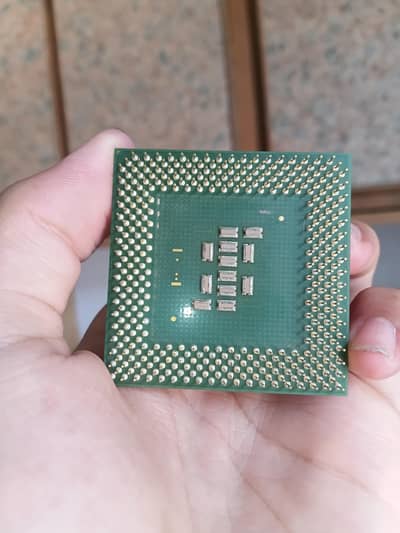Pentium III PROCESSOR with heat sink