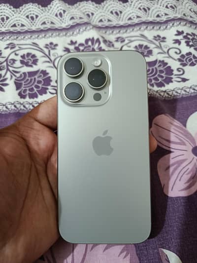 Apple iPhone 16 Pro
