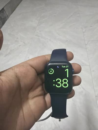 Apple series 6 battery 83