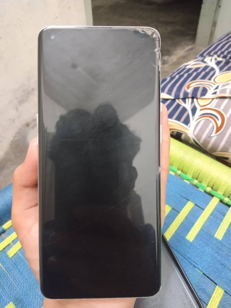 One Plus 9 Pro 1