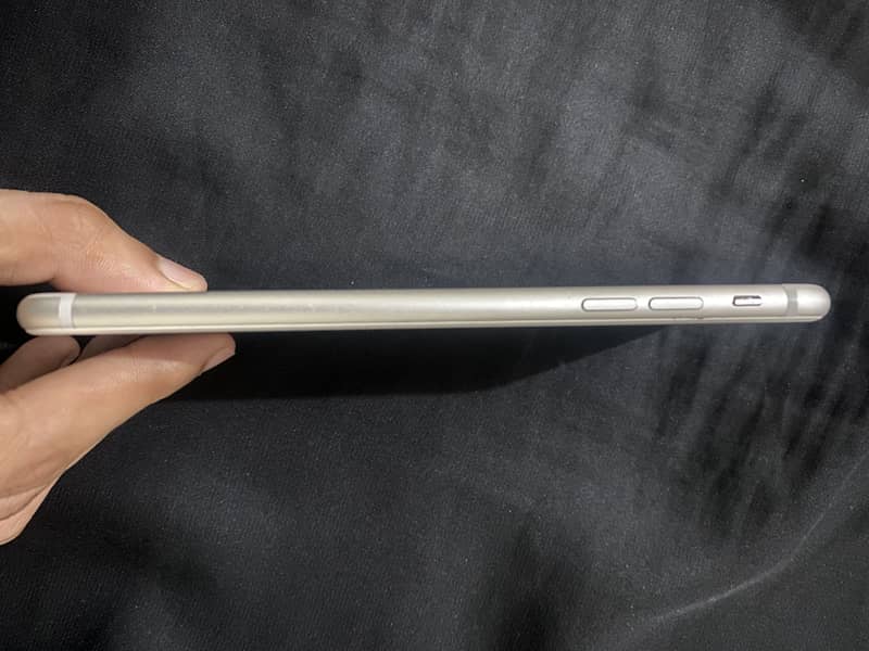 Apple iPhone 7 Plus 2