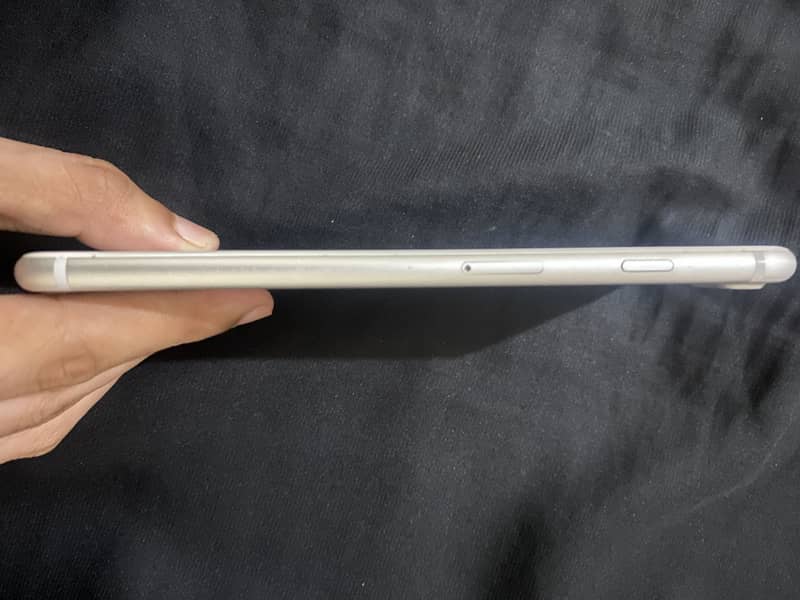 Apple iPhone 7 Plus 3