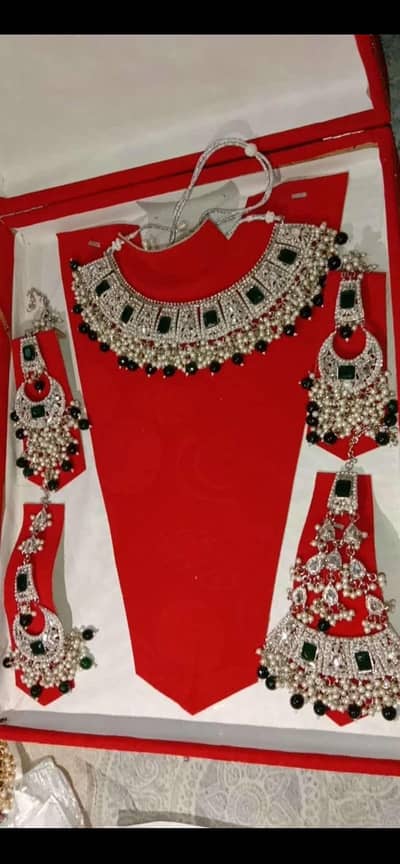 jewellery set