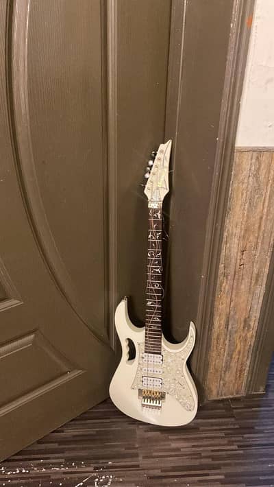 Ibanez Jem 7v Electric guitar