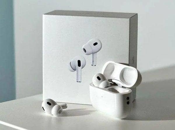 Wireless earbuds 3
